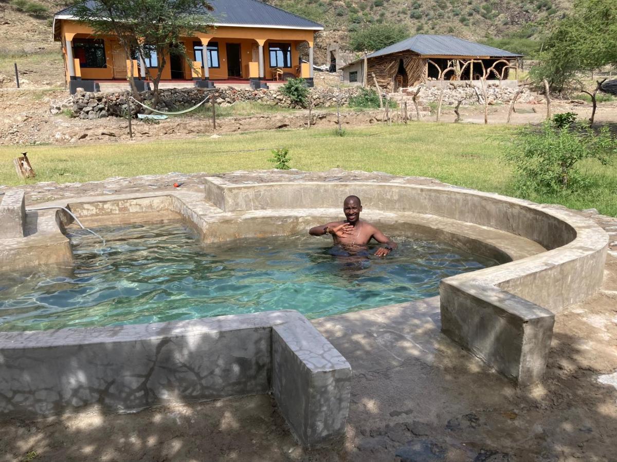 Lake Natron Maasai Guesthouse Mtowabaga Exterior photo
